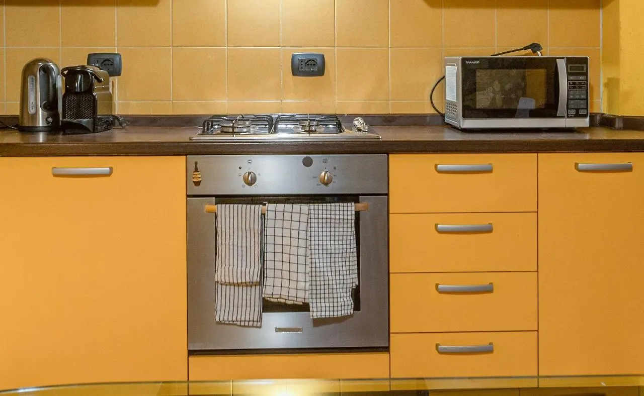 Apartment Stylish 2 Bedroom With Balcony Verona