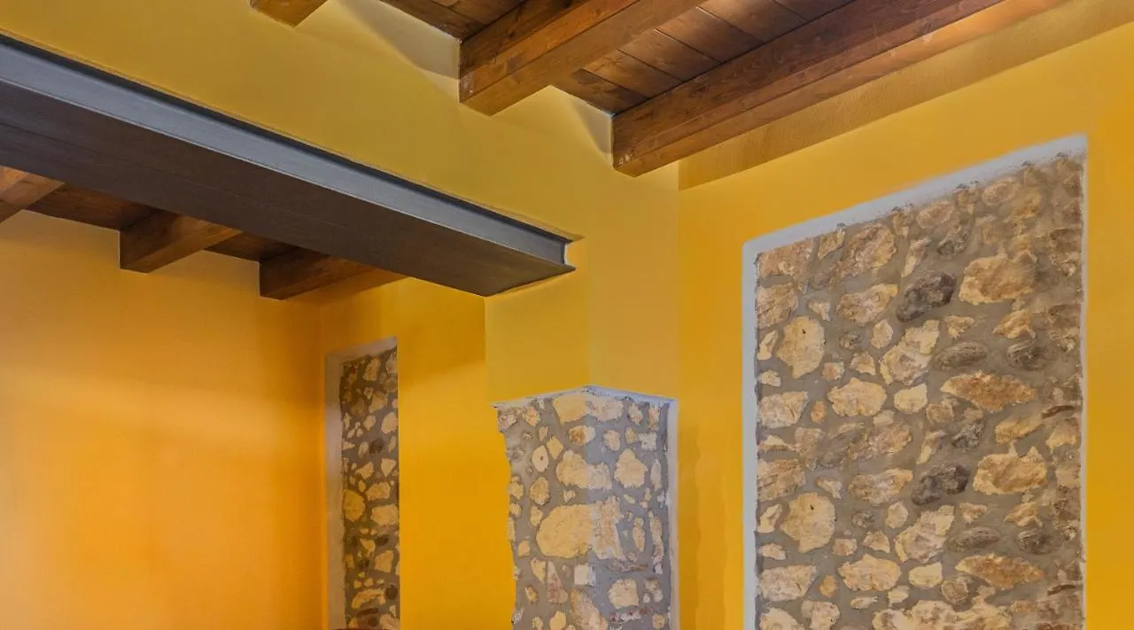 Stylish 2 Bedroom With Balcony Verona 0*,