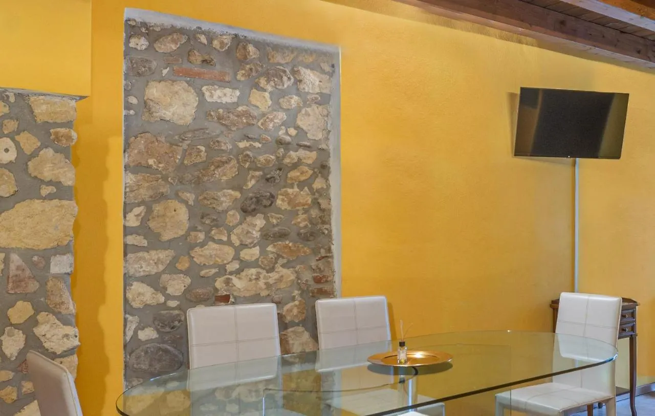 Stylish 2 Bedroom With Balcony Verona